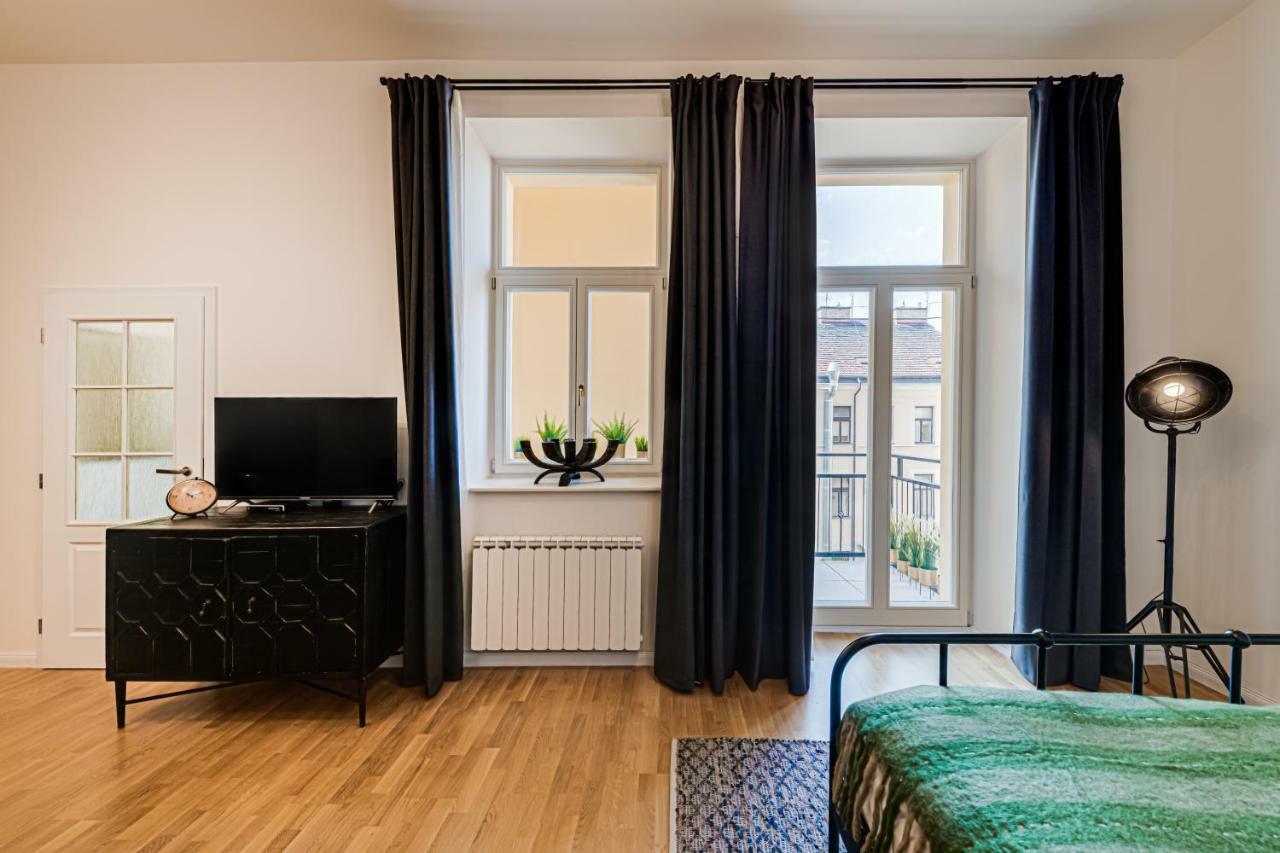 My Prague Apartments Stepanska Exterior photo